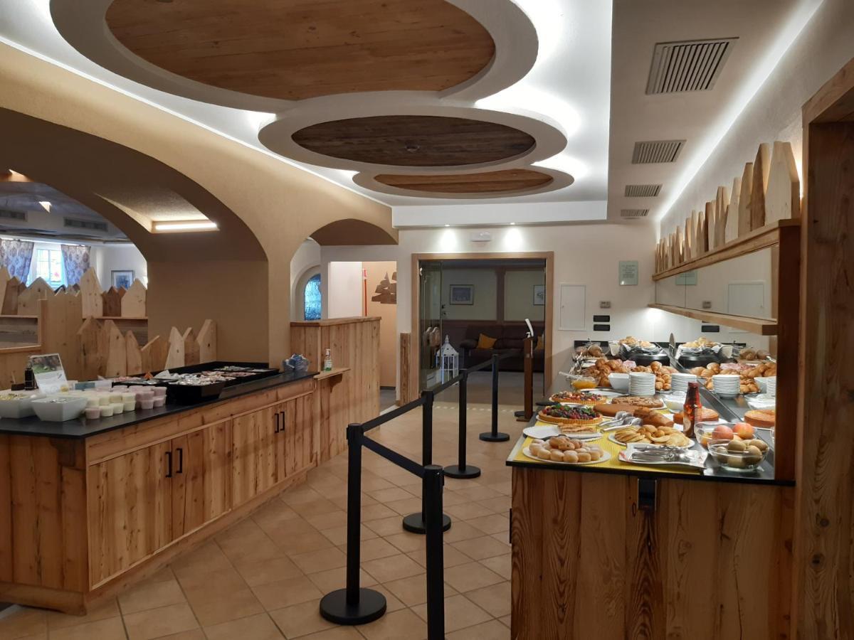Hotel El Pilon Pozza di Fassa Ngoại thất bức ảnh