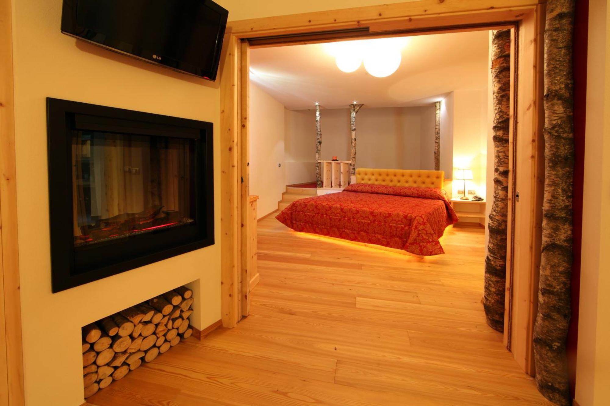 Hotel El Pilon Pozza di Fassa Ngoại thất bức ảnh