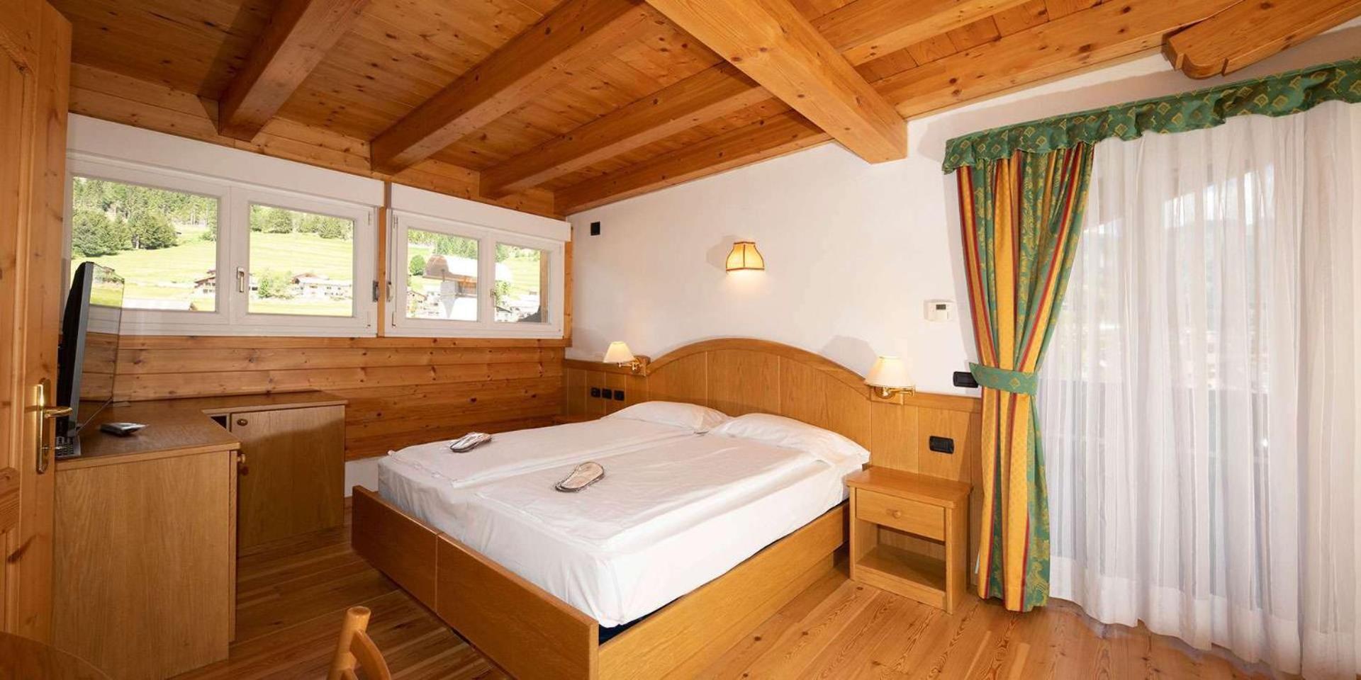 Hotel El Pilon Pozza di Fassa Ngoại thất bức ảnh