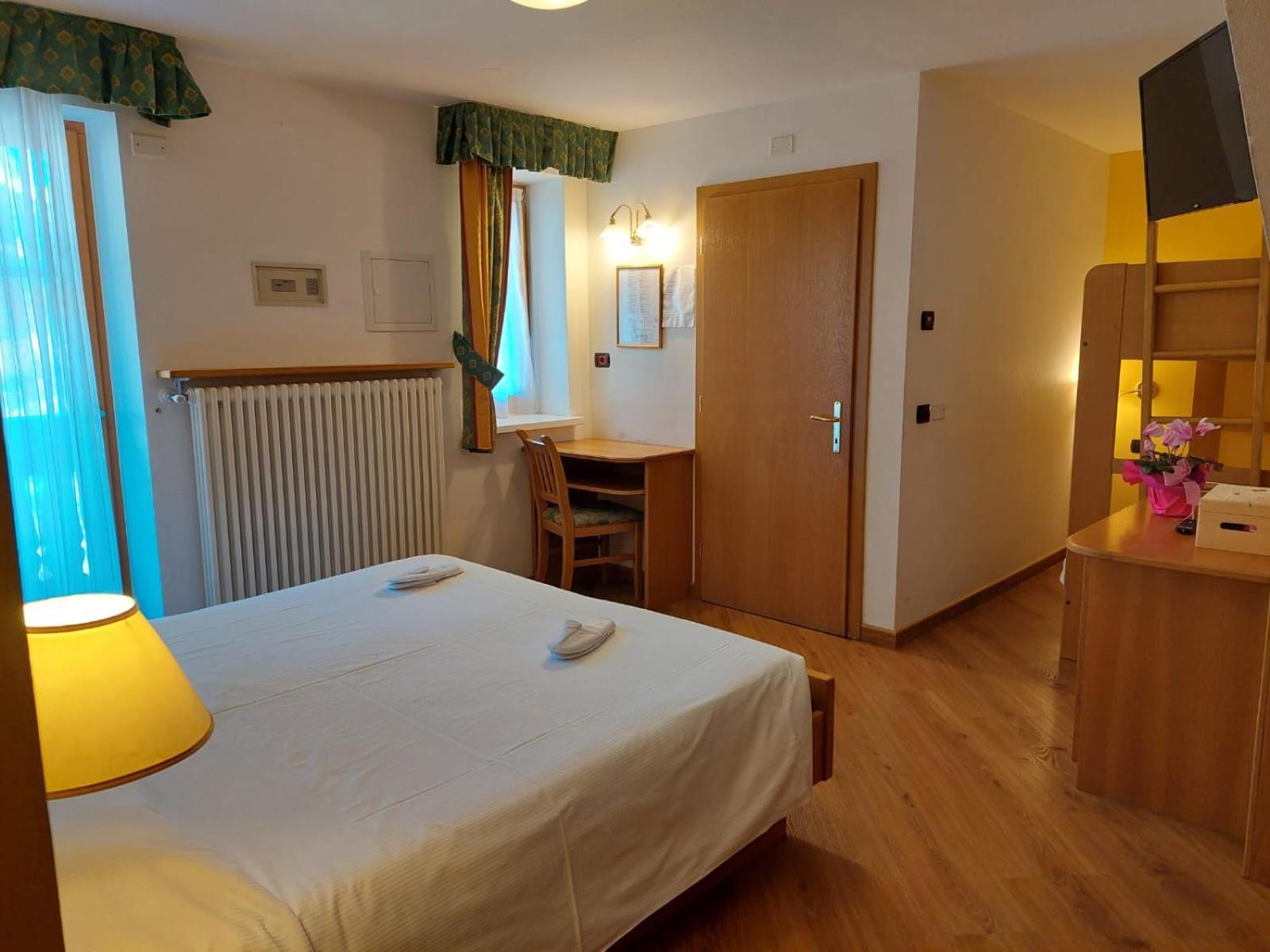 Hotel El Pilon Pozza di Fassa Ngoại thất bức ảnh